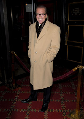 Pat O'Brien at event of Laimingas skaicius kitas (2006)