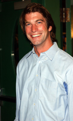 Charlie O'Connell at event of Kiss the Bride (2002)