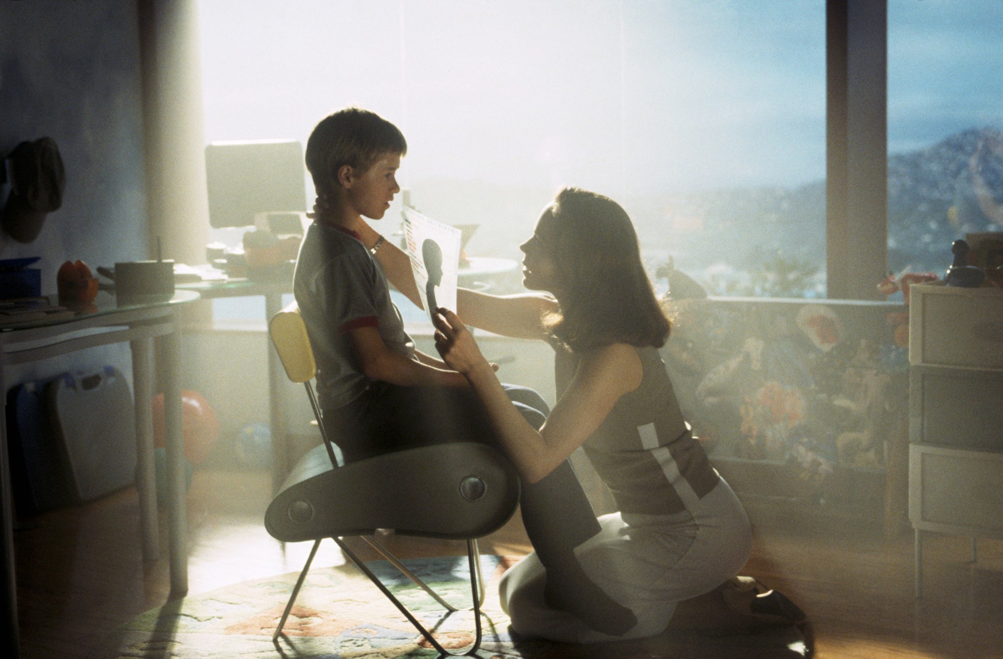 Still of Haley Joel Osment and Frances O'Connor in Artificial Intelligence: AI (2001)