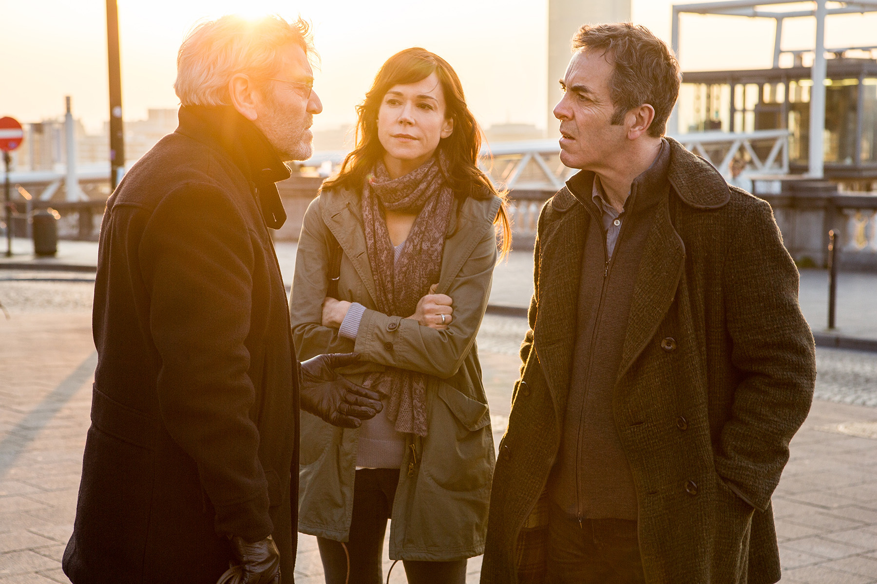 Still of Tchéky Karyo, James Nesbitt and Frances O'Connor in The Missing (2014)