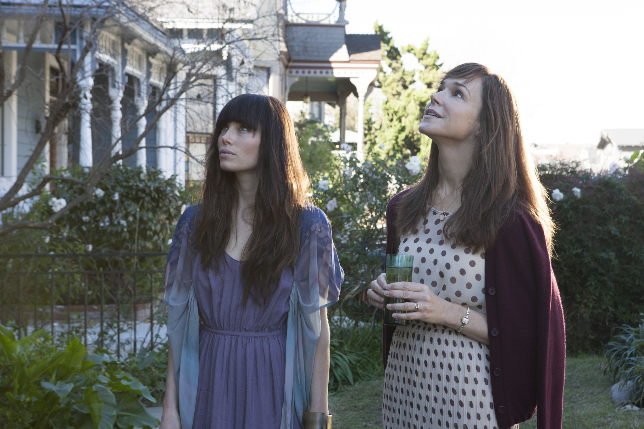 Still of Jessica Biel and Frances O'Connor in The Truth About Emanuel (2013)