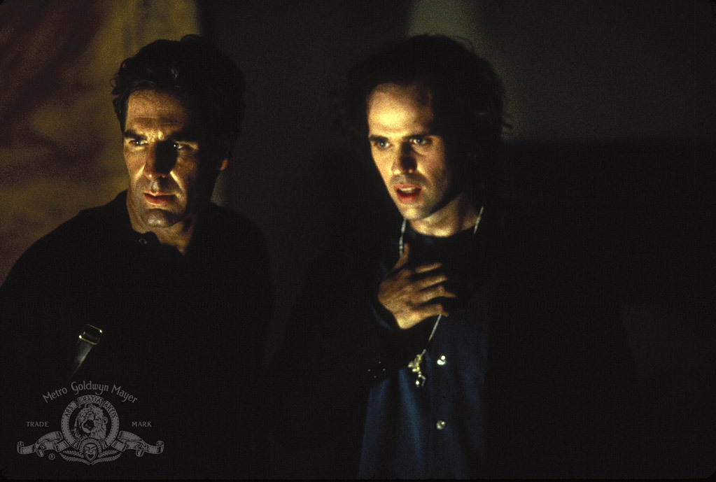 Still of Scott Bakula and Kevin J. O'Connor in Lord of Illusions (1995)