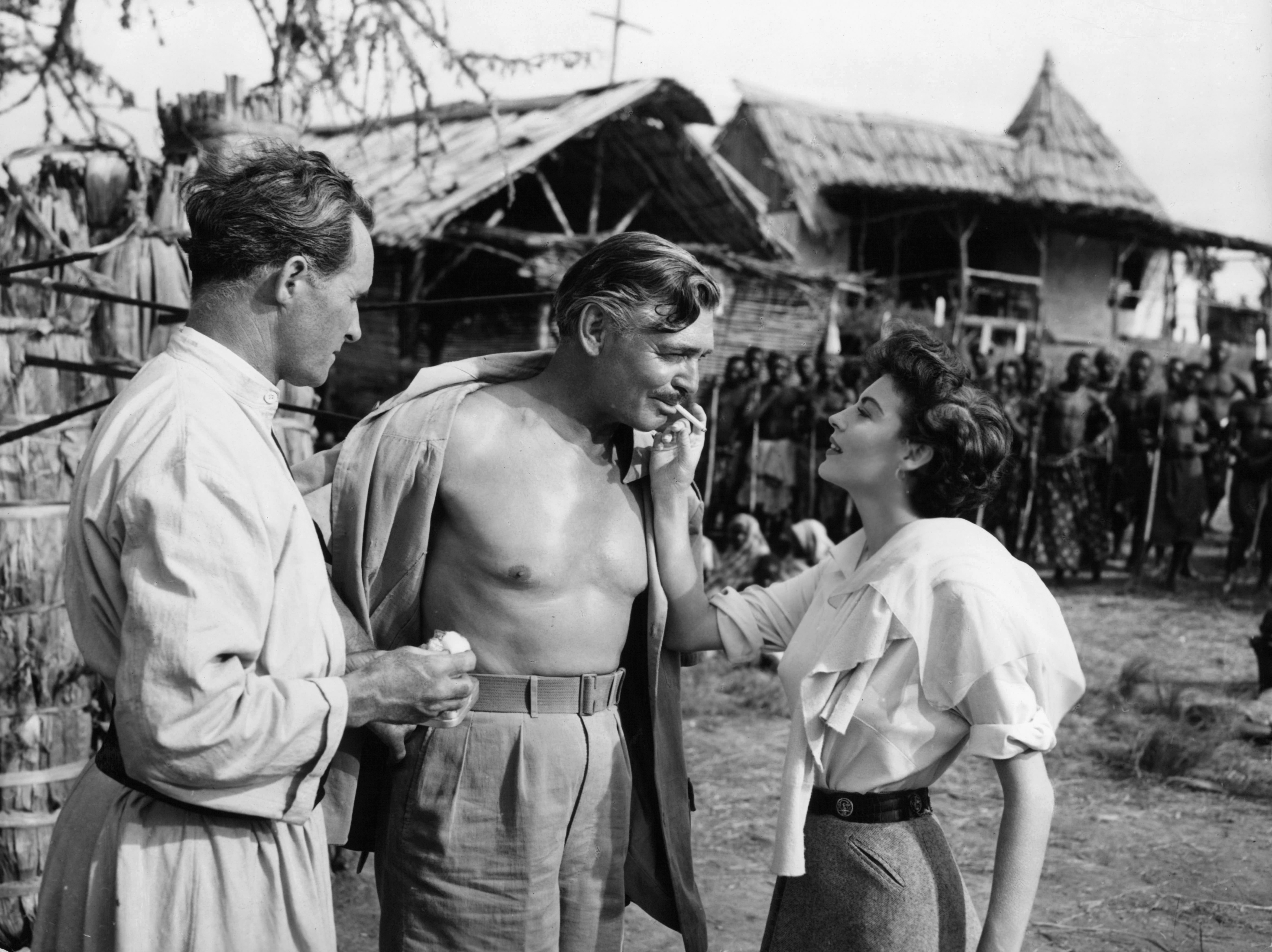 Still of Clark Gable, Ava Gardner and Denis O'Dea in Mogambo (1953)