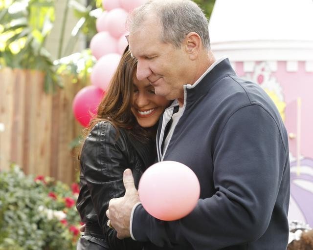 Still of Sofía Vergara and Ed O'Neill in Moderni seima (2009)