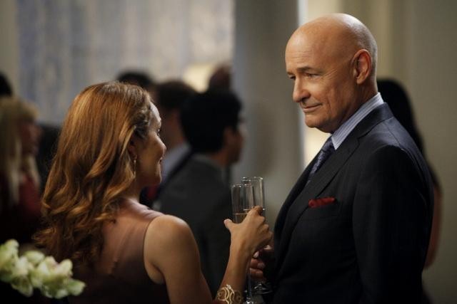 Still of Mili Avital and Terry O'Quinn in 666 Park Avenue (2012)