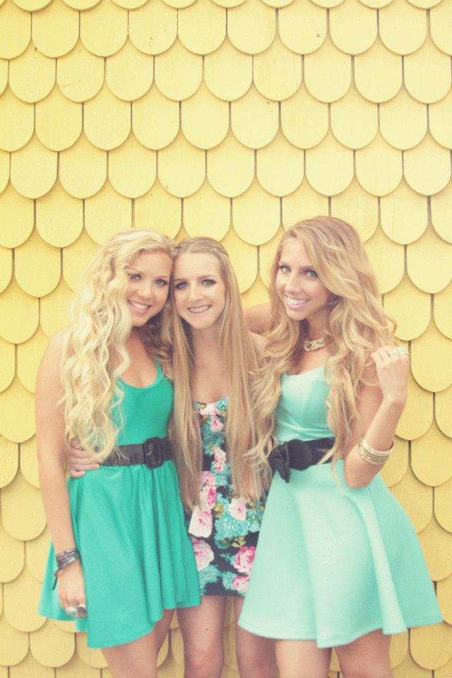 Breanne Oaks and sisters Brittany and Blakely Oaks