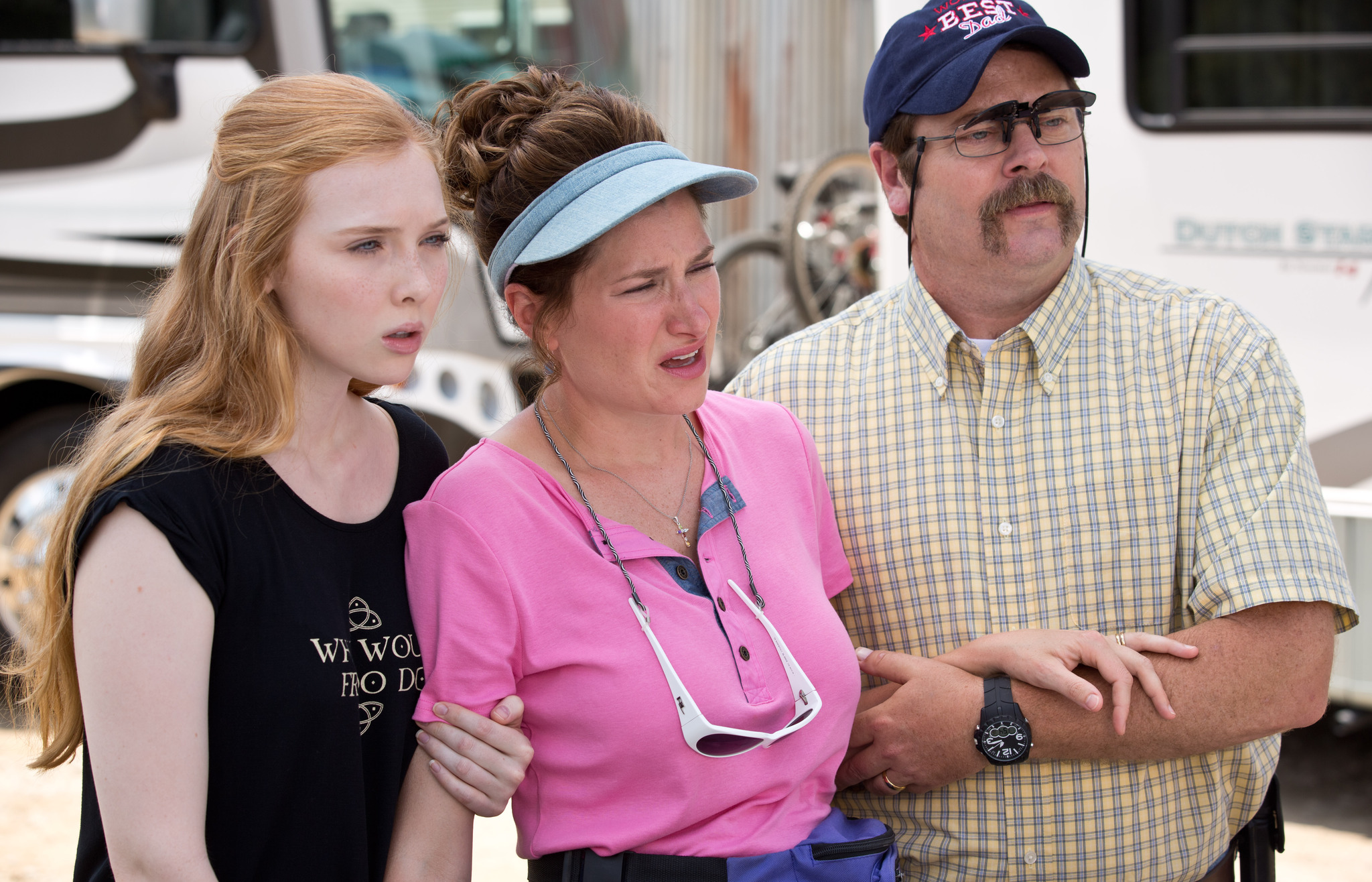 Still of Nick Offerman, Molly C. Quinn and Kathryn Hahn in Labas, mes Mileriai (2013)