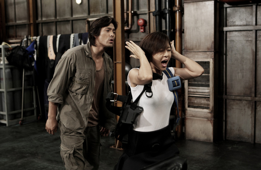 Still of Ji-won Ha and Ji-ho Oh in 7 gwanggu (2011)