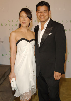 Sandra Oh and Peter Som