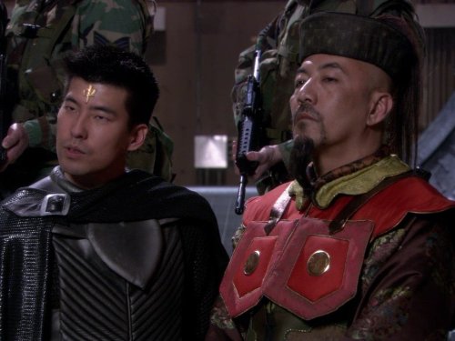 Still of Vince Crestejo and Kevan Ohtsji in Stargate SG-1 (1997)