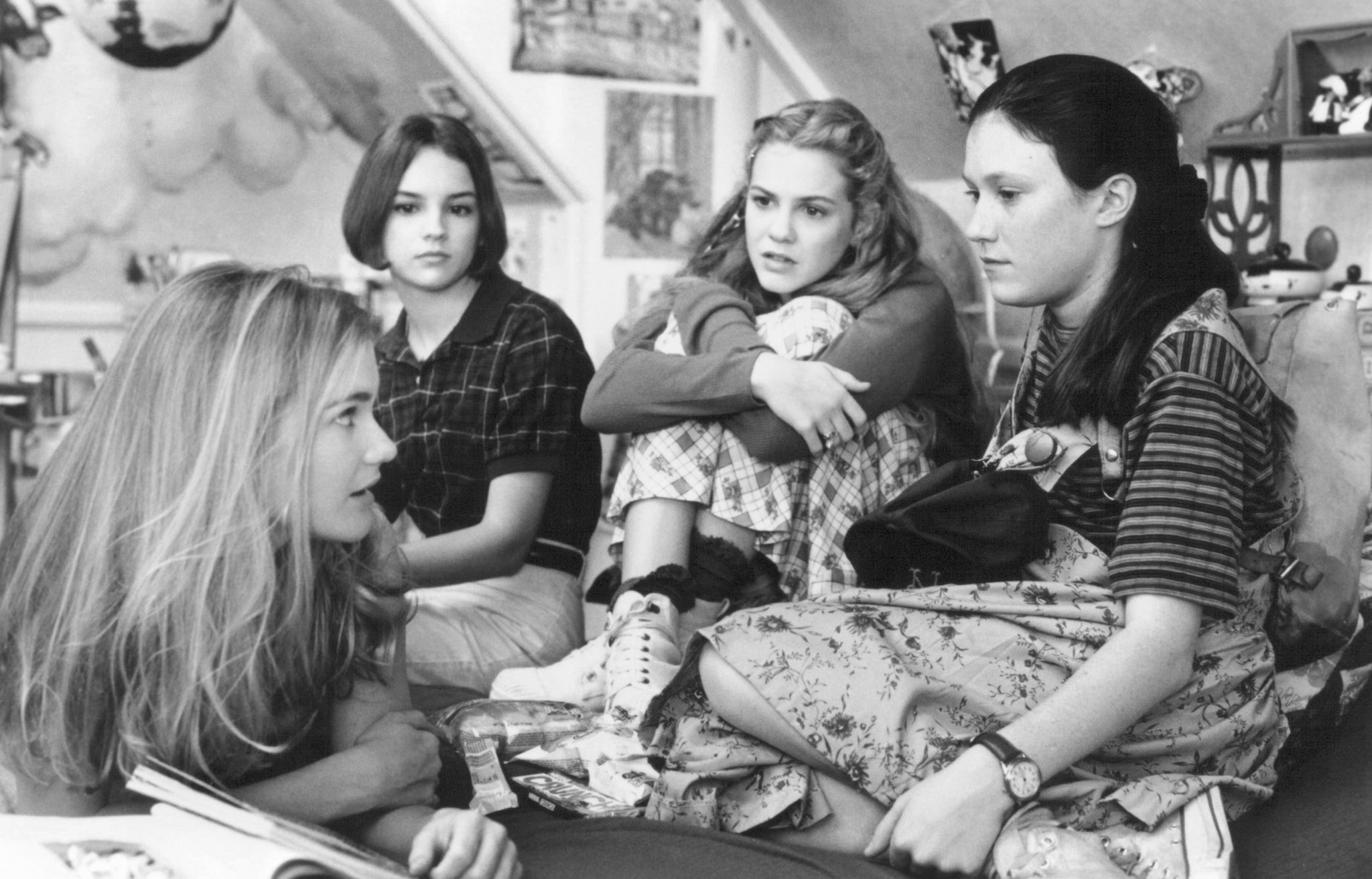 Still of Rachael Leigh Cook, Schuyler Fisk, Bre Blair and Larisa Oleynik in The Baby-Sitters Club (1995)