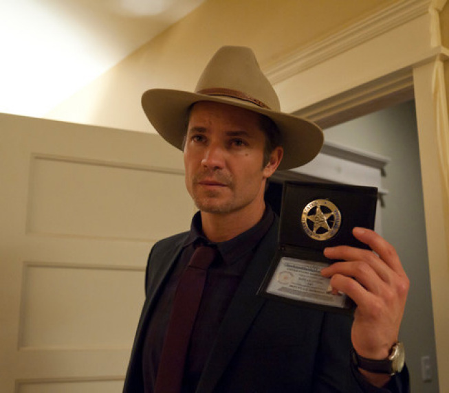 Still of Timothy Olyphant in Justified (2010)