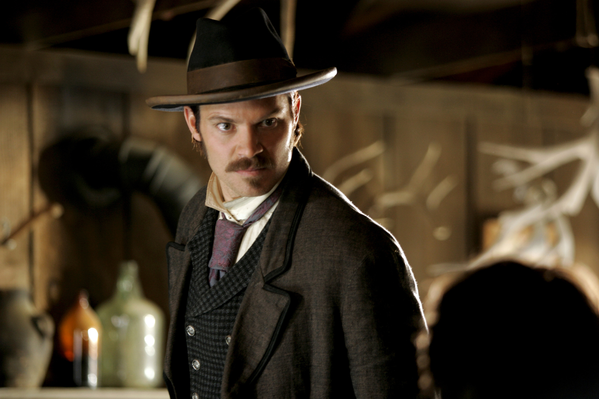 Still of Timothy Olyphant in Deadwood (2004)