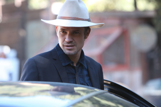 Still of Timothy Olyphant in Justified (2010)