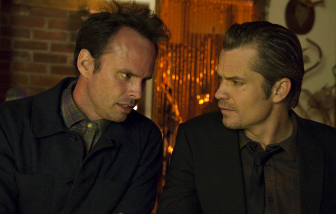 Still of Walton Goggins and Timothy Olyphant in Justified (2010)