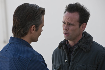 Still of Walton Goggins and Timothy Olyphant in Justified (2010)