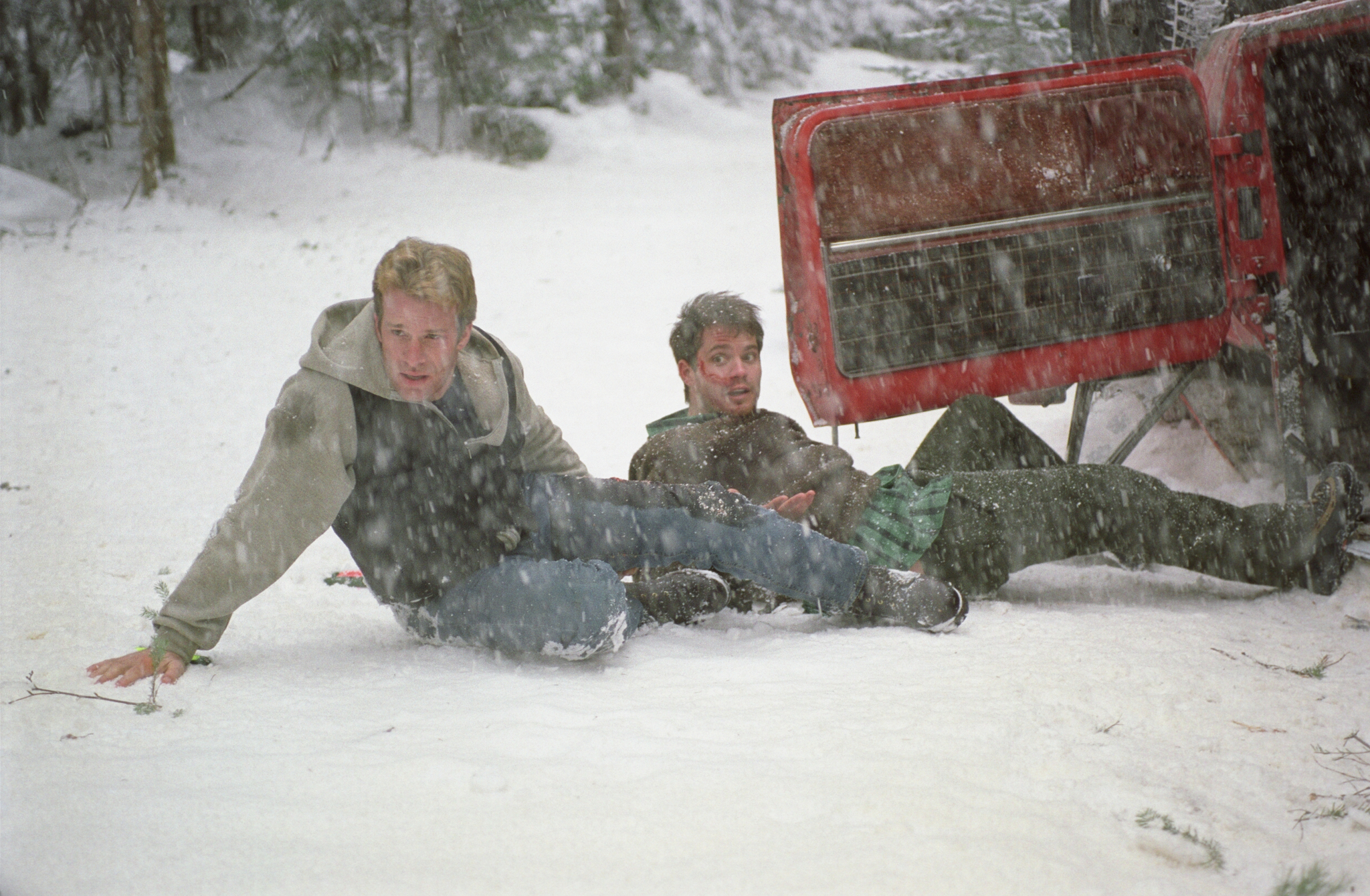 Still of Thomas Jane and Timothy Olyphant in Dreamcatcher (2003)