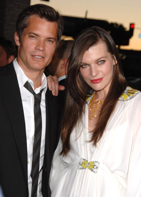 Milla Jovovich and Timothy Olyphant at event of A Perfect Getaway (2009)