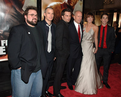 Bruce Willis, Kevin Smith, Justin Long, Timothy Olyphant, Mary Elizabeth Winstead and Len Wiseman at event of Kietas riesutelis 4.0 (2007)
