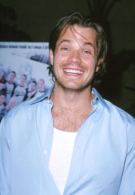 Timothy Olyphant at event of The Broken Hearts Club: A Romantic Comedy (2000)