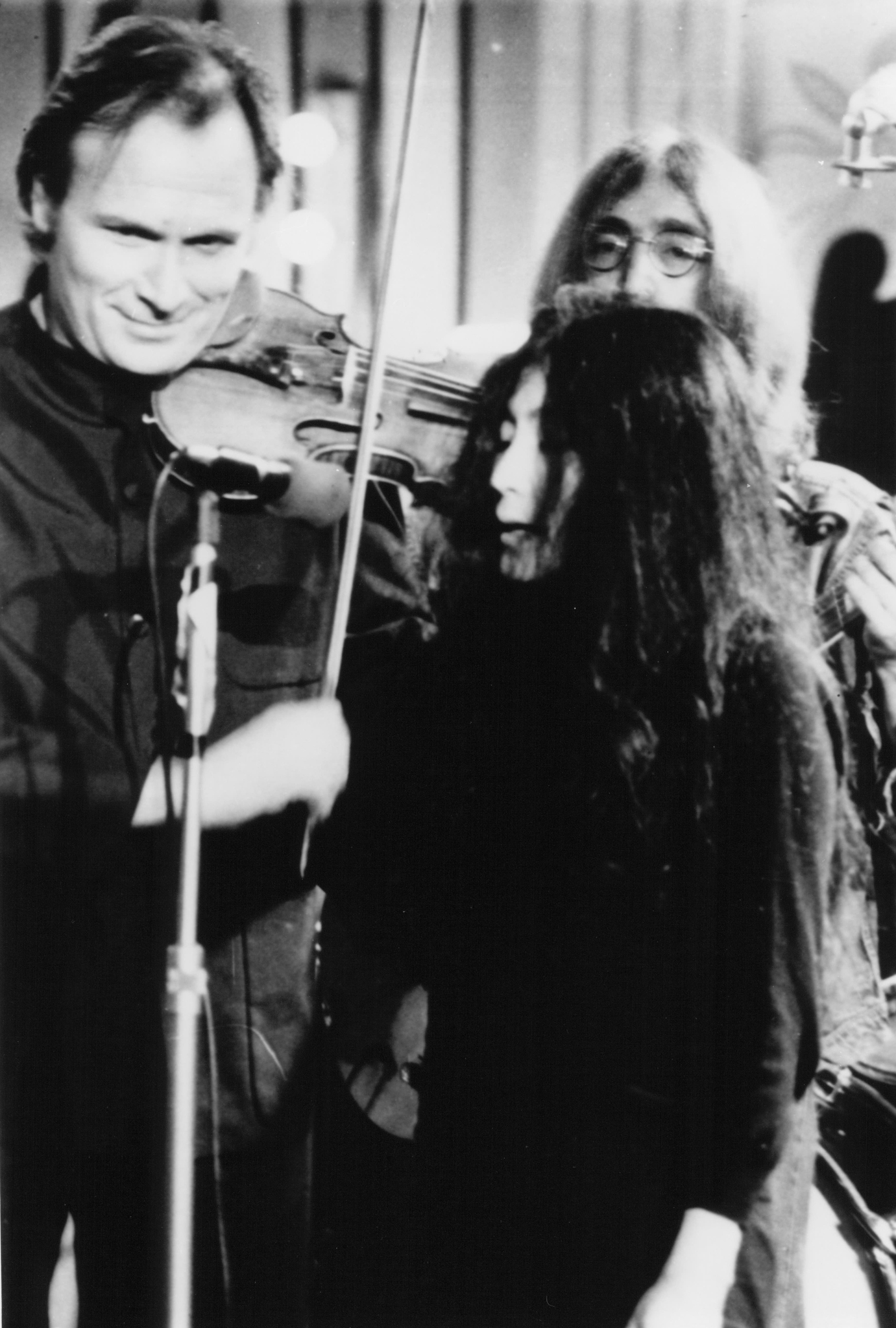Still of John Lennon and Yoko Ono in The Rolling Stones Rock and Roll Circus (1996)