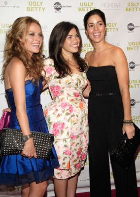 Ana Ortiz, America Ferrera and Becki Newton at event of Ugly Betty (2006)