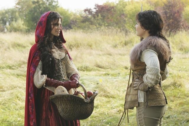 Still of Ginnifer Goodwin and Meghan Ory in Once Upon a Time (2011)