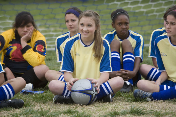 Still of Emily Osment in Soccer Mom (2008)