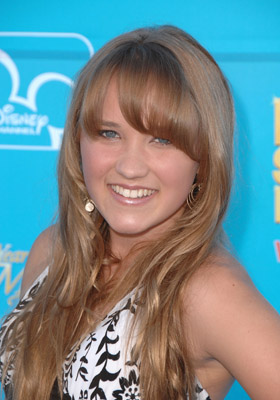 Emily Osment at event of High School Musical 2 (2007)