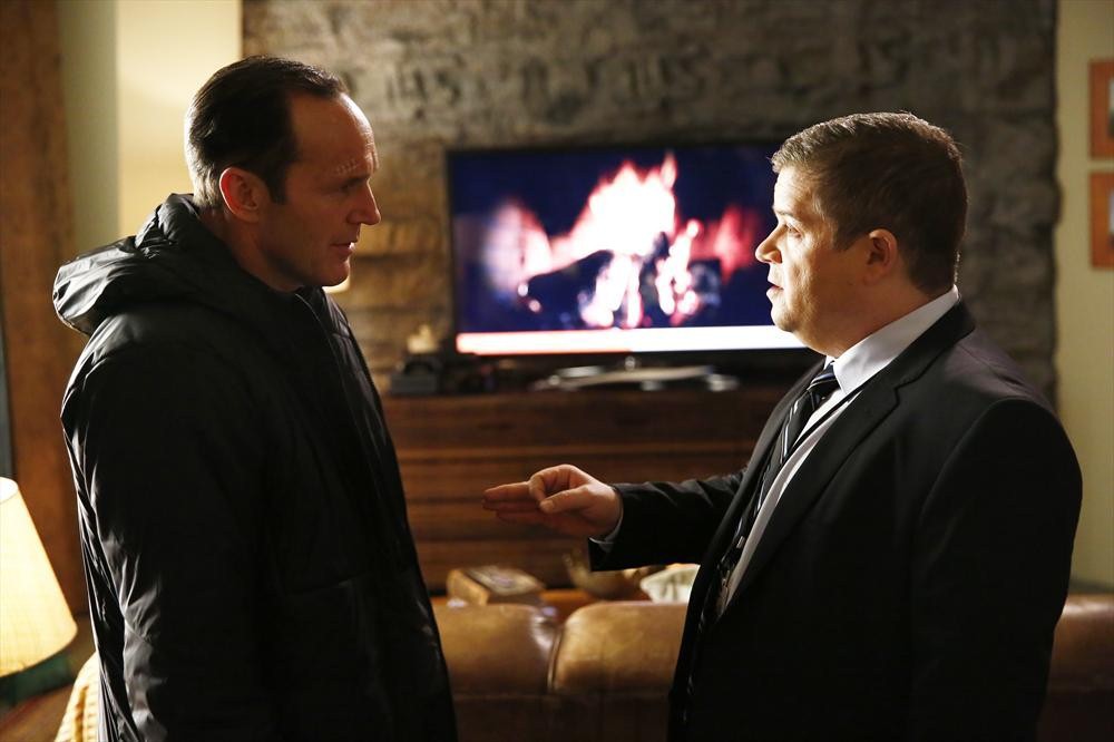 Still of Clark Gregg and Patton Oswalt in Agents of S.H.I.E.L.D. (2013)