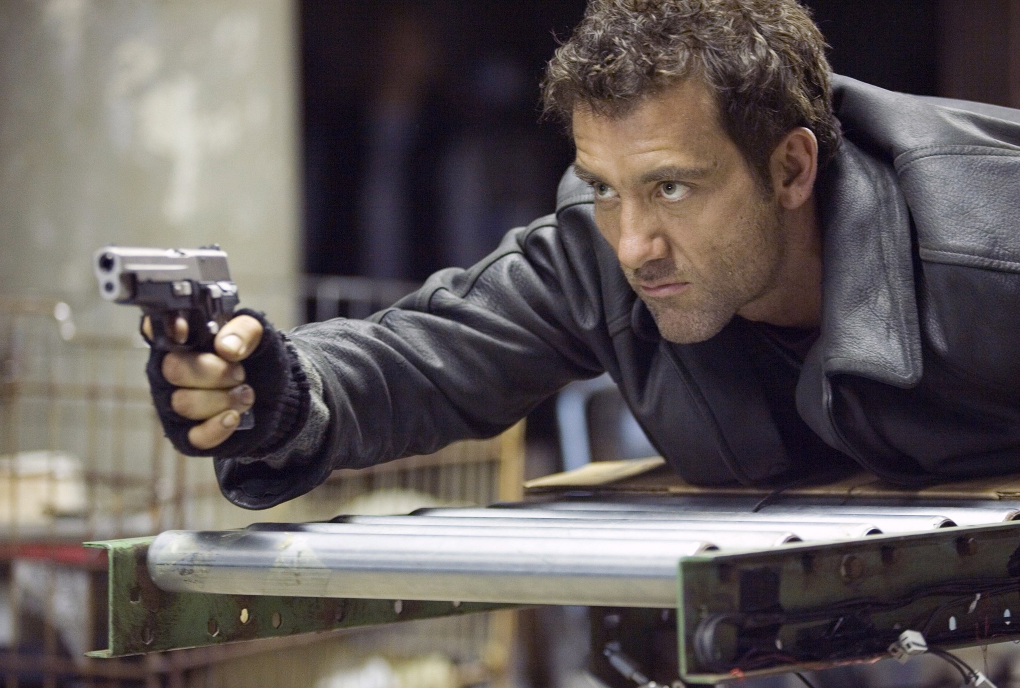 Still of Clive Owen in Shoot 'Em Up (2007)