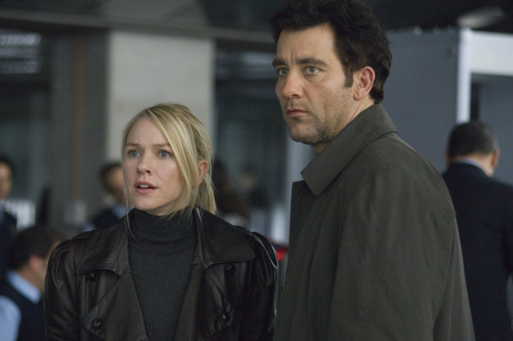 Still of Clive Owen and Naomi Watts in The International (2009)