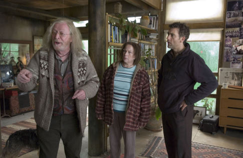 Still of Michael Caine, Pam Ferris and Clive Owen in Children of Men (2006)