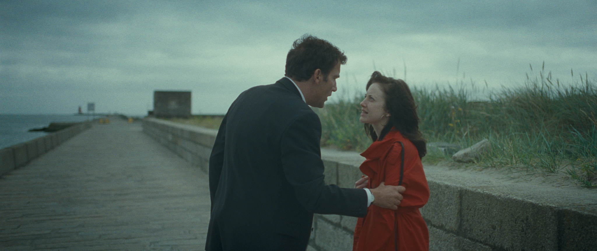 Still of Clive Owen and Andrea Riseborough in Shadow Dancer (2012)