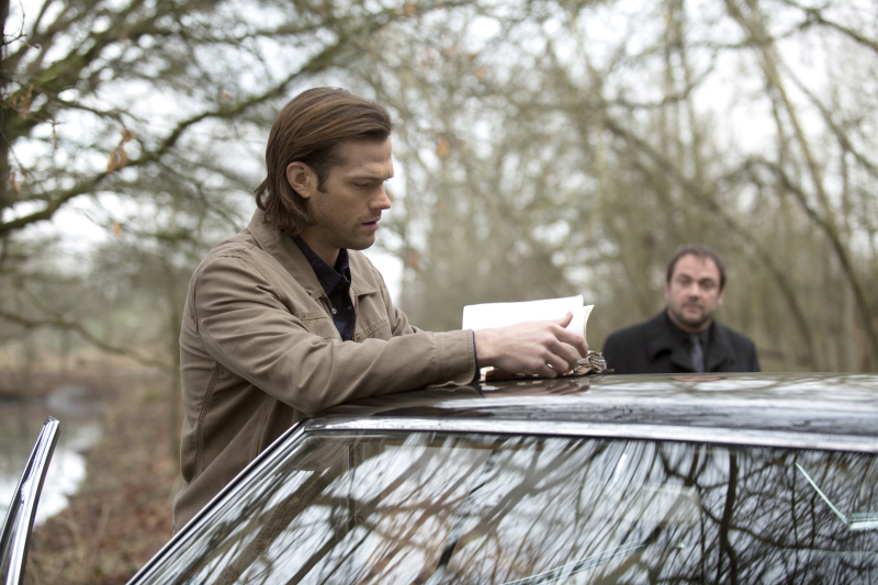 Still of Jared Padalecki and Mark Sheppard in Supernatural (2005)