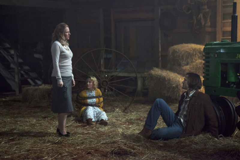 Still of Eve Gordon, Jared Padalecki, Katie Yu and Sarah Smyth in Supernatural (2005)