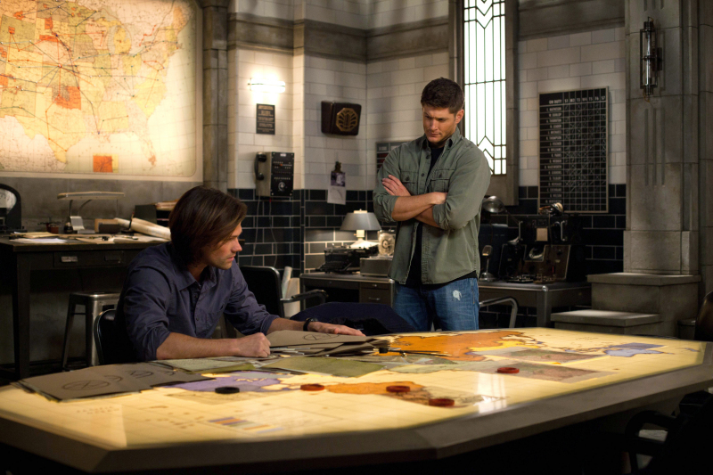 Still of Jensen Ackles and Jared Padalecki in Supernatural (2005)