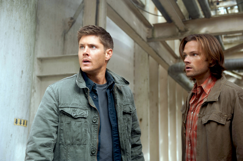 Still of Jensen Ackles and Jared Padalecki in Supernatural (2005)