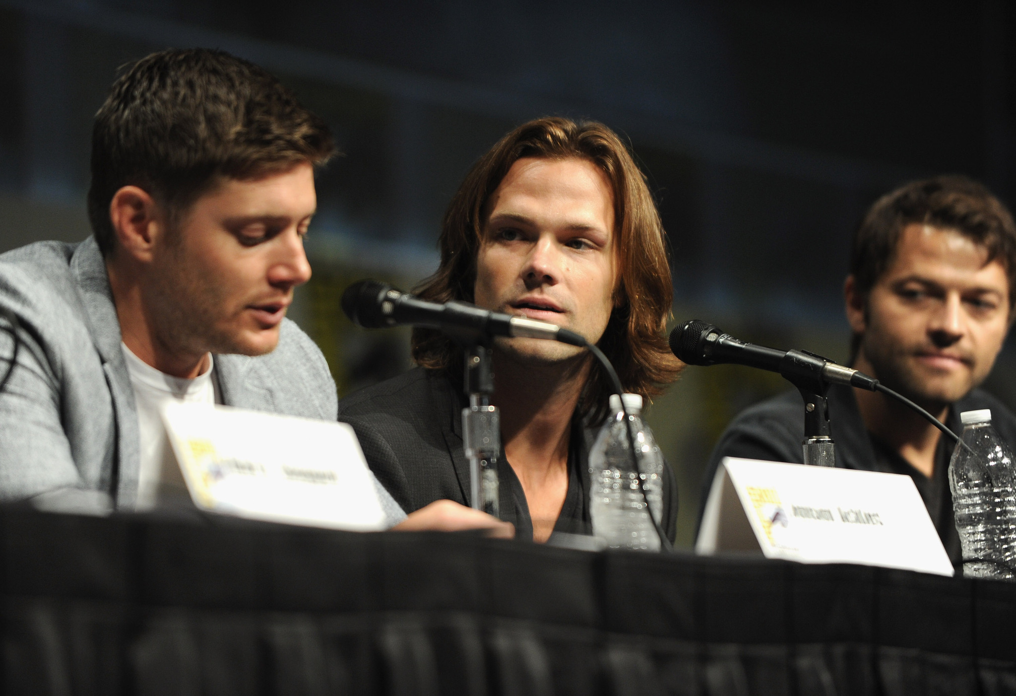 Jensen Ackles, Misha Collins and Jared Padalecki at event of Supernatural (2005)