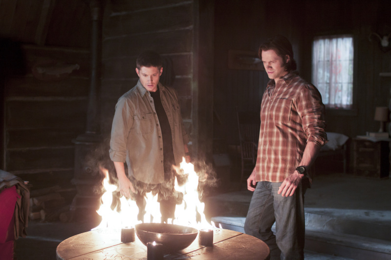 Still of Jensen Ackles and Jared Padalecki in Supernatural (2005)