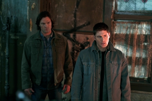 Still of Jensen Ackles and Jared Padalecki in Supernatural (2005)