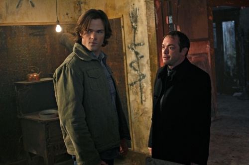 Still of Jared Padalecki and Mark Sheppard in Supernatural (2005)