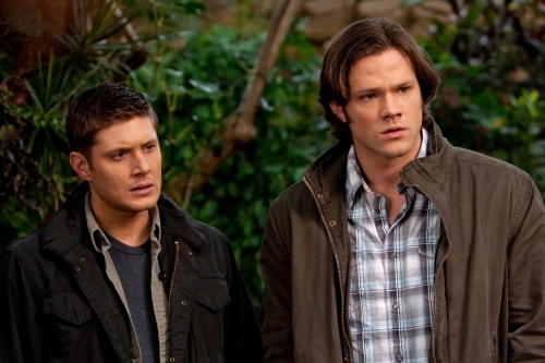 Still of Jensen Ackles and Jared Padalecki in Supernatural: Dark Side of the Moon (2010)