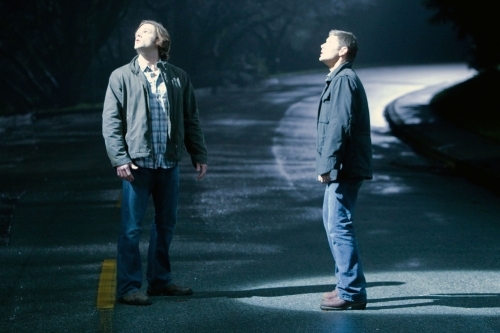 Still of Jensen Ackles and Jared Padalecki in Supernatural: Dark Side of the Moon (2010)