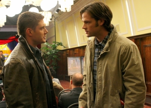 Still of Jensen Ackles and Jared Padalecki in Supernatural (2005)