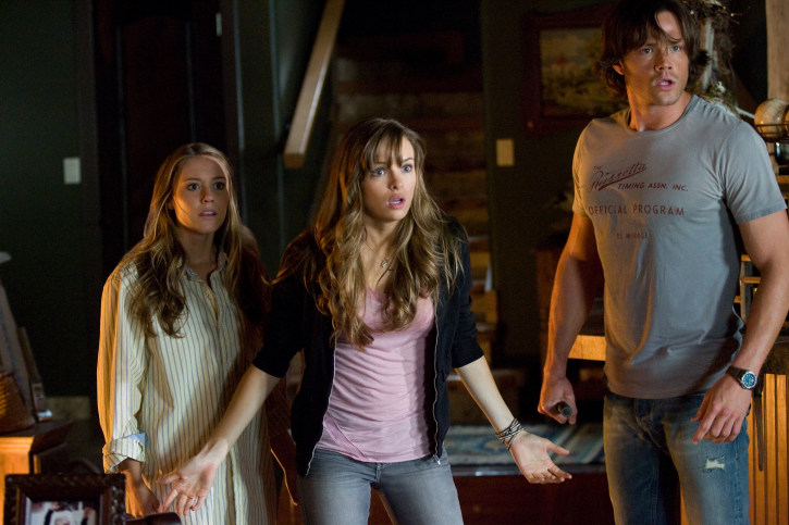 Still of Jared Padalecki, Danielle Panabaker and Julianna Guill in Penktadienis, 13-oji (2009)