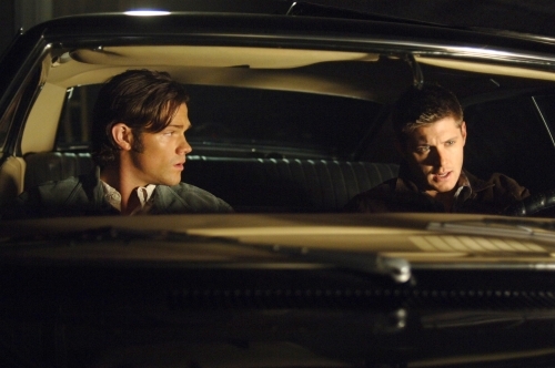 Still of Jensen Ackles and Jared Padalecki in Supernatural (2005)