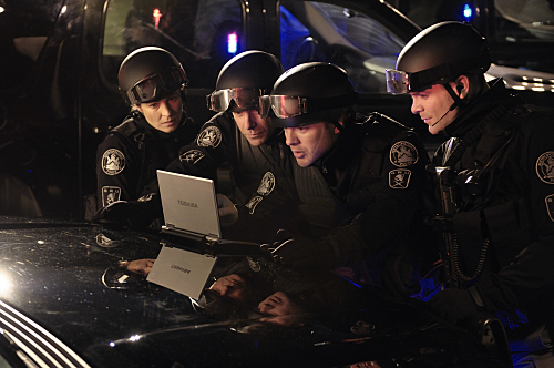 Still of Michael Cram, Hugh Dillon, David Paetkau and Jessica Steen in Flashpoint (2008)