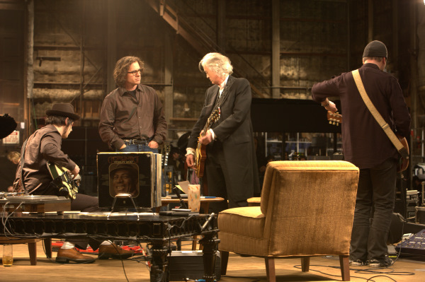 Still of Davis Guggenheim, Jimmy Page and Jack White in It Might Get Loud (2008)