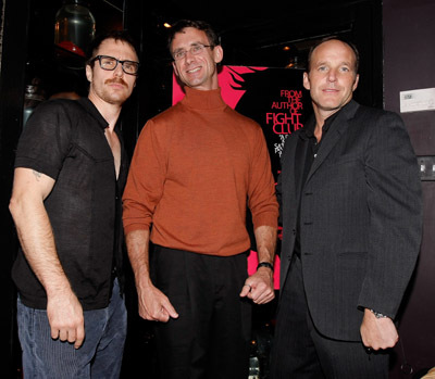 Sam Rockwell, Clark Gregg and Chuck Palahniuk at event of Choke (2008)